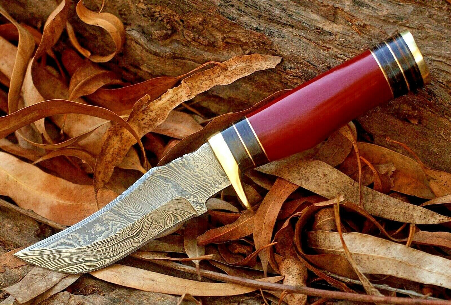 Premium Custom Damascus Steel Hunting Knife - Handcrafted Excellence - Korvel
