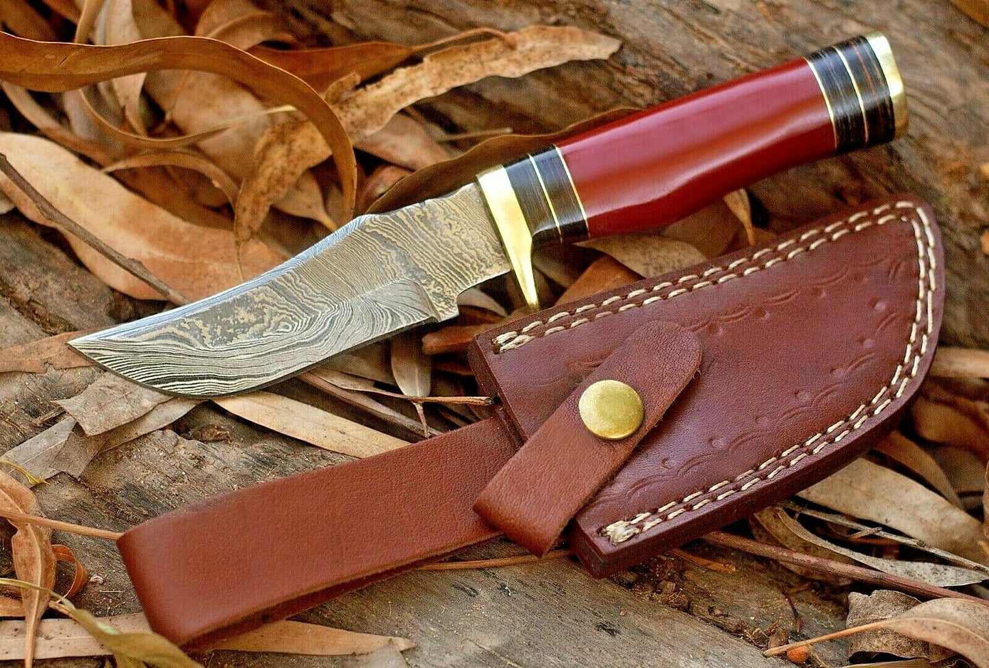 Premium Custom Damascus Steel Hunting Knife - Handcrafted Excellence - Korvel