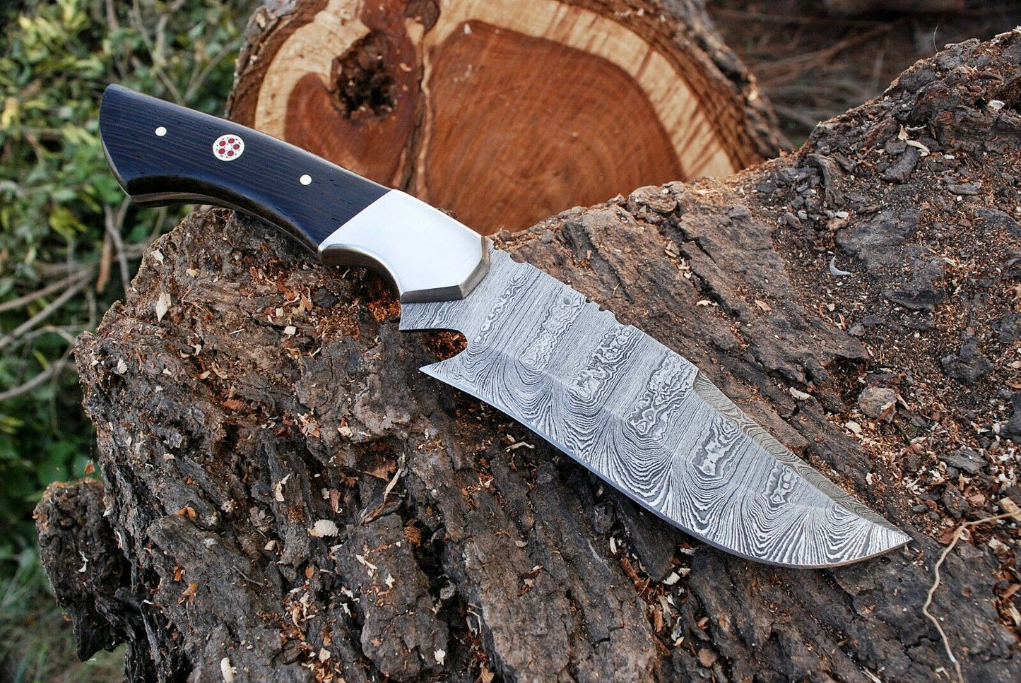 Handcrafted Damascus Steel Hunting Knife with Wenge Wood Handle - Korvel