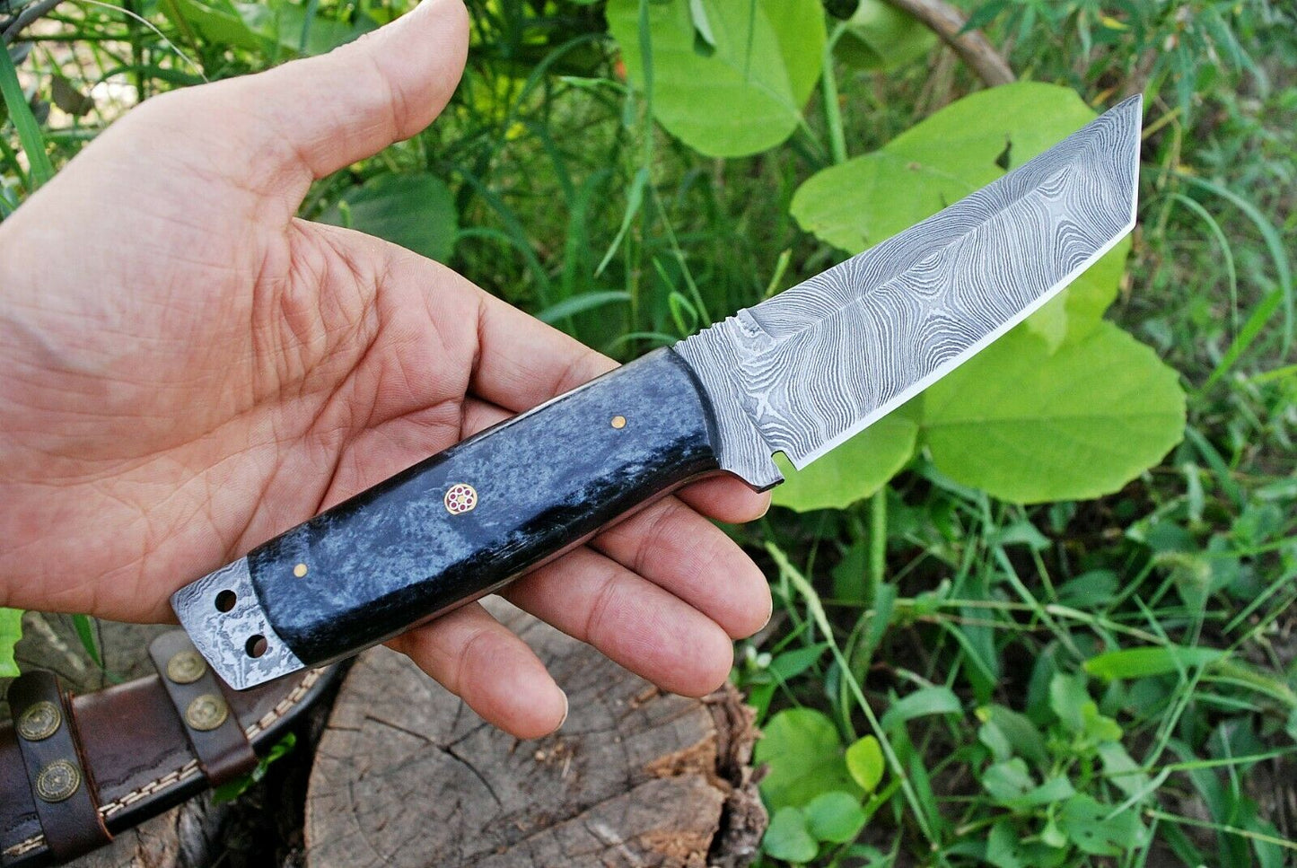 Premium Damascus Steel Tanto Knife for Adventurers - Korvel