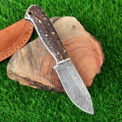 Premium Custom Damascus Steel Skinning Knife with Stag Horn Handle & Leather Sheath - 7 Inches - Korvel