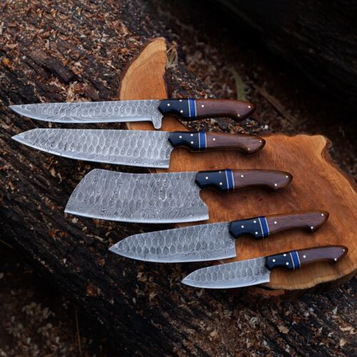 Artisan Damascus Steel Knife Set with Elegant Rosewood Handles - Korvel