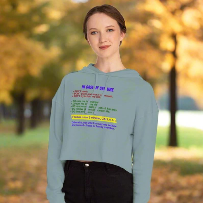 Sweatshirt à capuche court et chic pour femmes