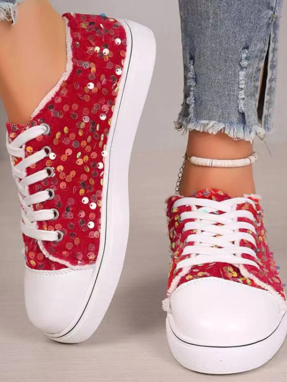 Sequin Round Toe Flat Sneakers - Korvel
