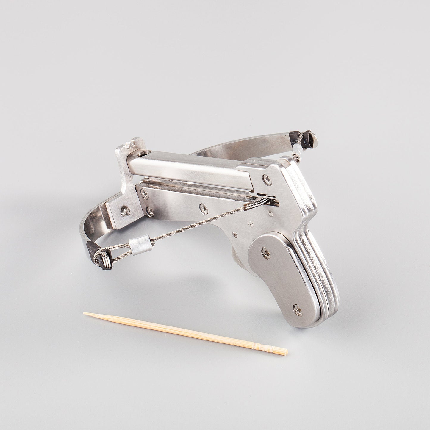 Stealthy Mini Crossbow - The Silent Sweeper - Korvel