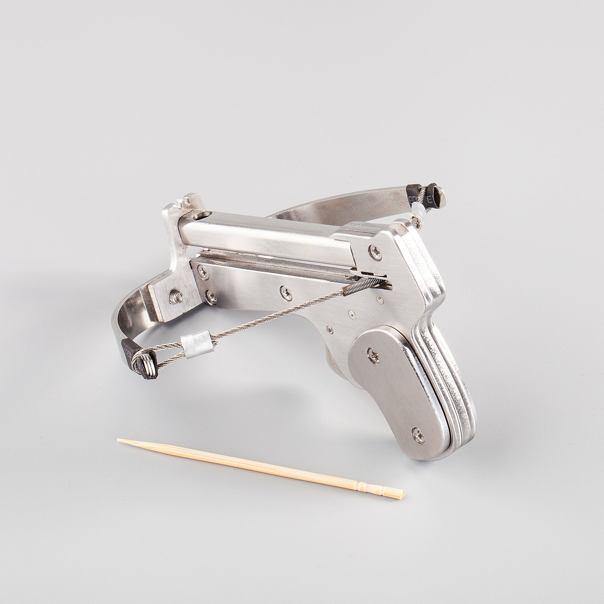 Stealthy Mini Crossbow - The Silent Sweeper - Korvel