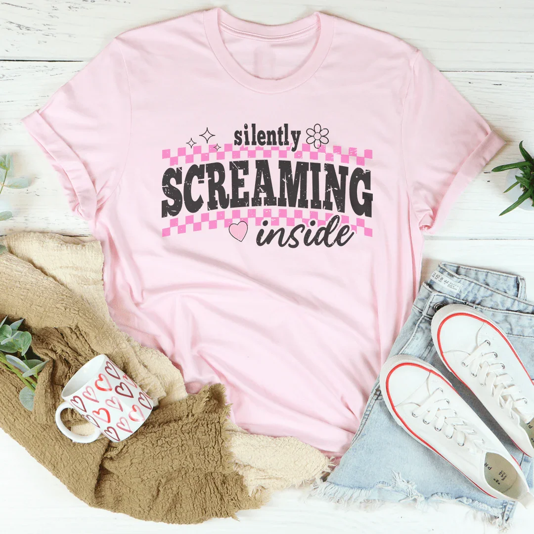 Camiseta Silenciosamente Gritando por Dentro