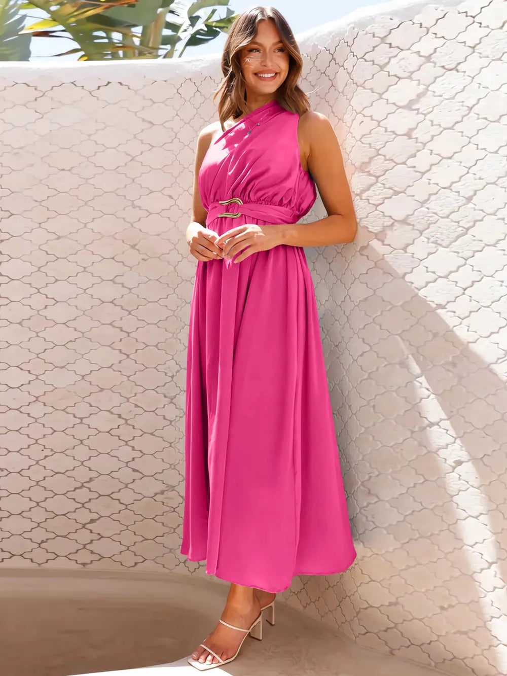 Robe midi élégante à épaule unique