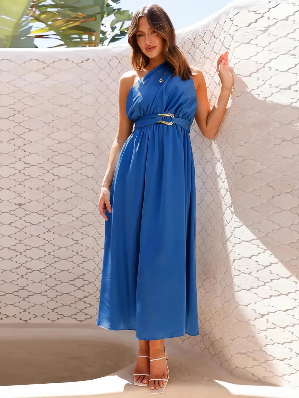 Robe midi élégante à épaule unique