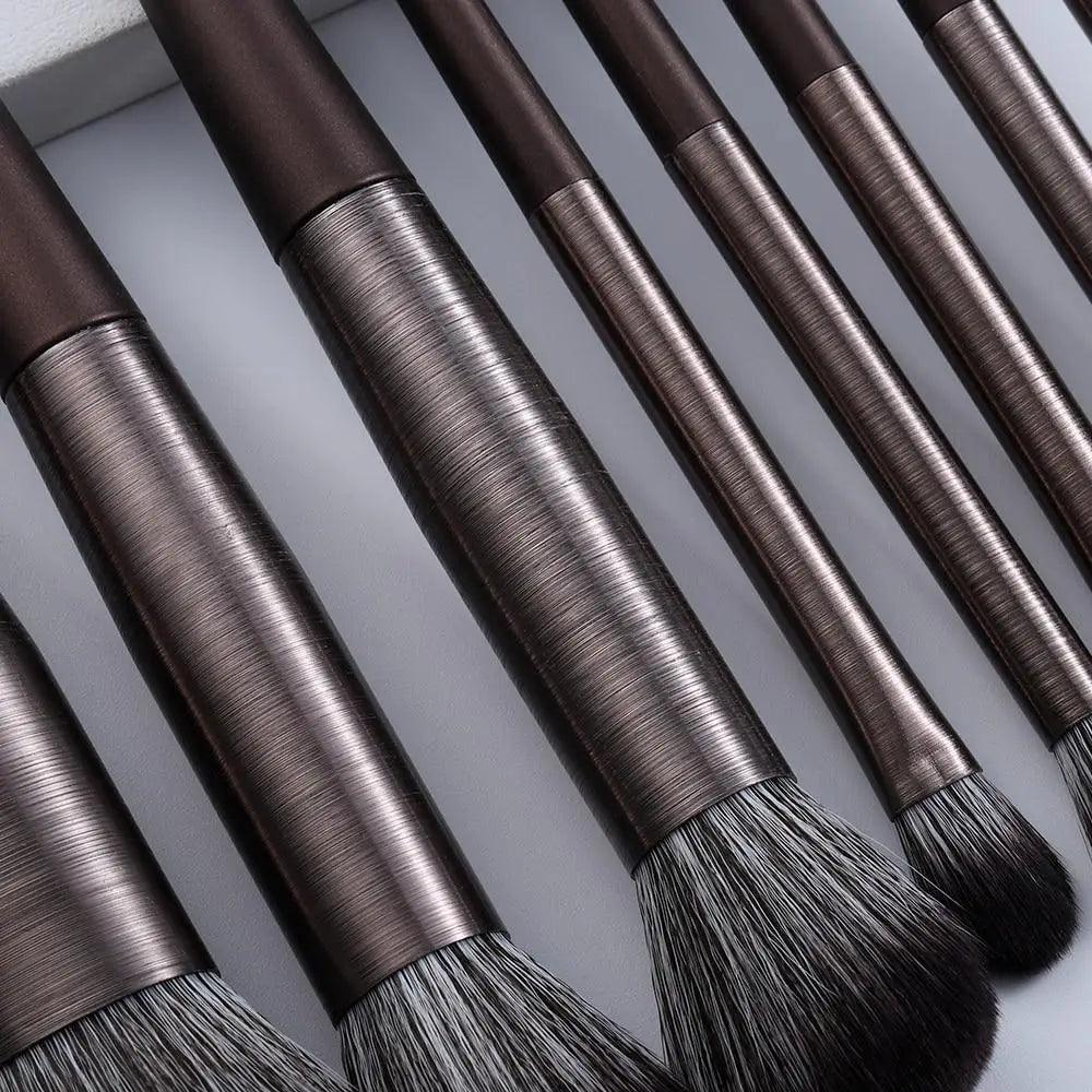 Juego de brochas de maquillaje verde premium de 11 piezas