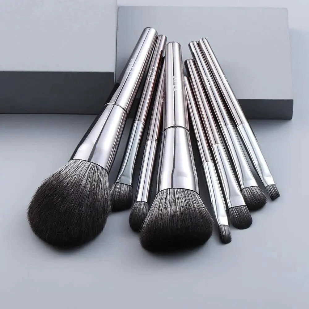 Juego de brochas de maquillaje verde premium de 11 piezas