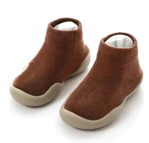 Chaussures pour bébés à semelle souple antidérapante pour les premiers pas