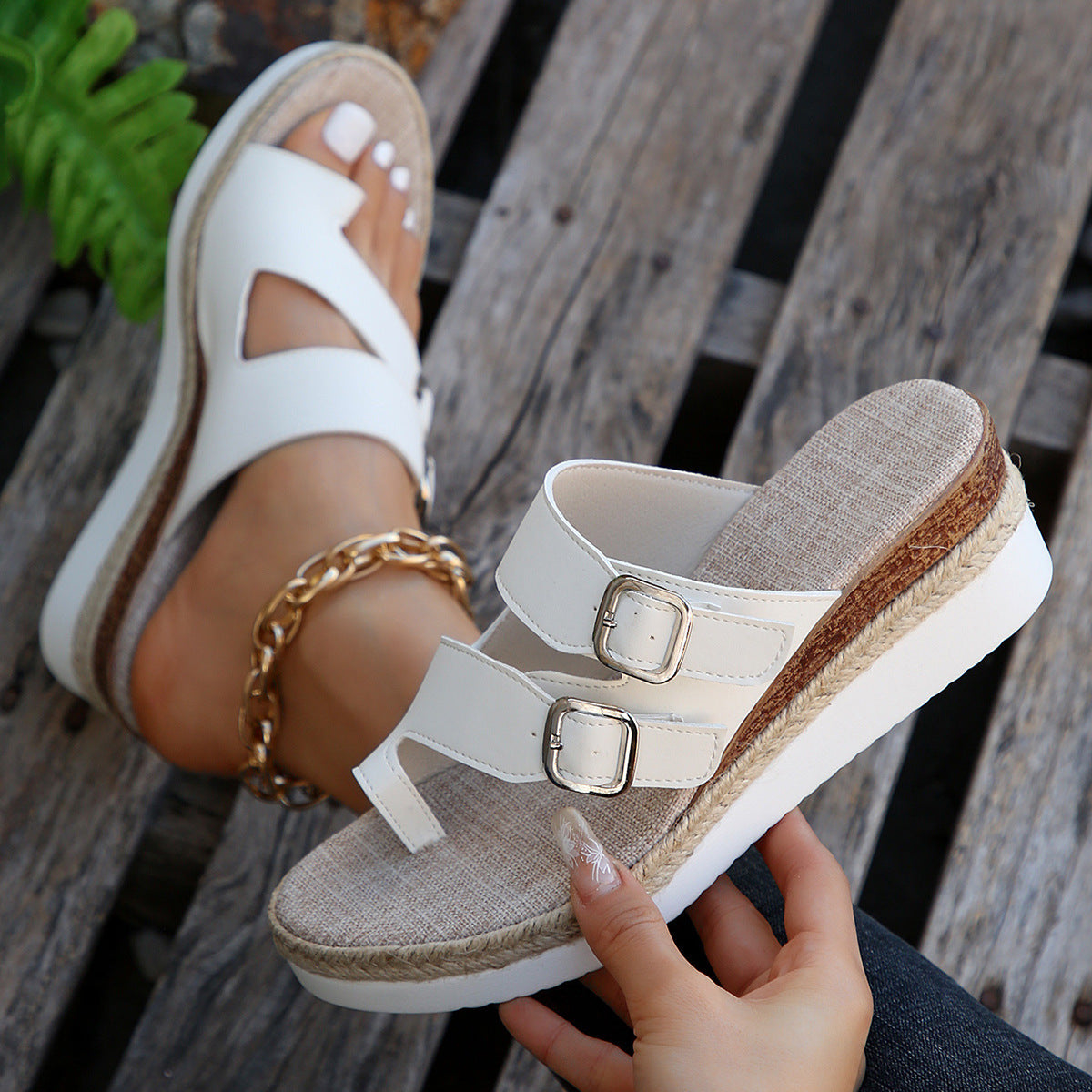 Slippers for women fashionable for outdoor wear slope heels for vacation beach shoes comfortable and cool slippers - Korvel