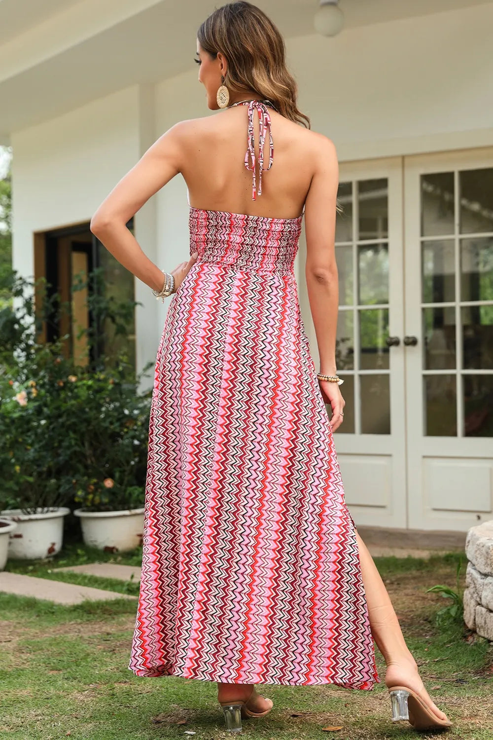 Vestido Halter Impreso con Abertura Elegante