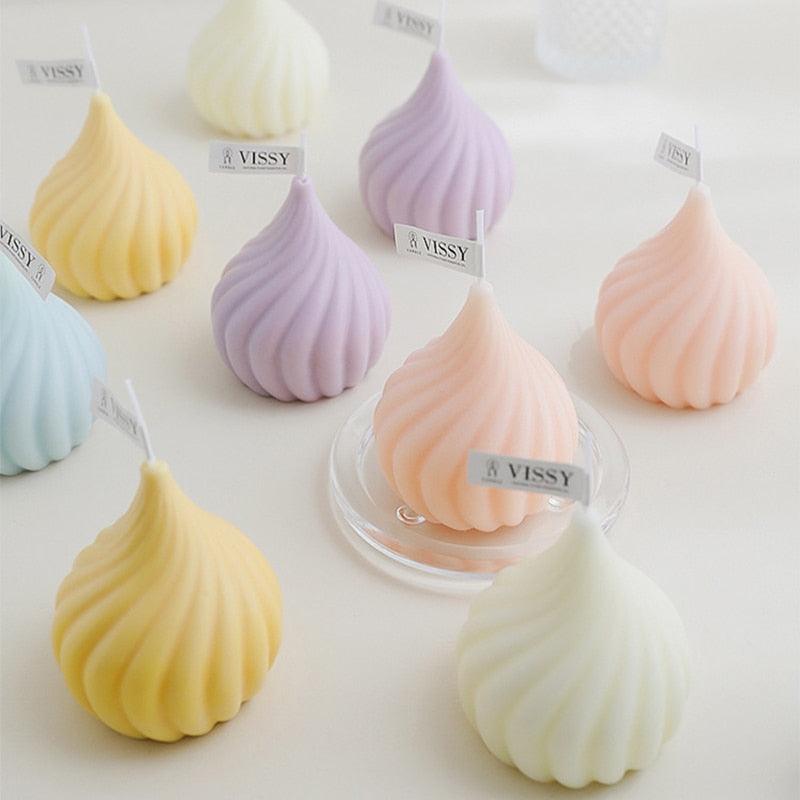 Petite Bougie Tourbillon - Aromathérapie Élégante pour la Décoration Intérieure