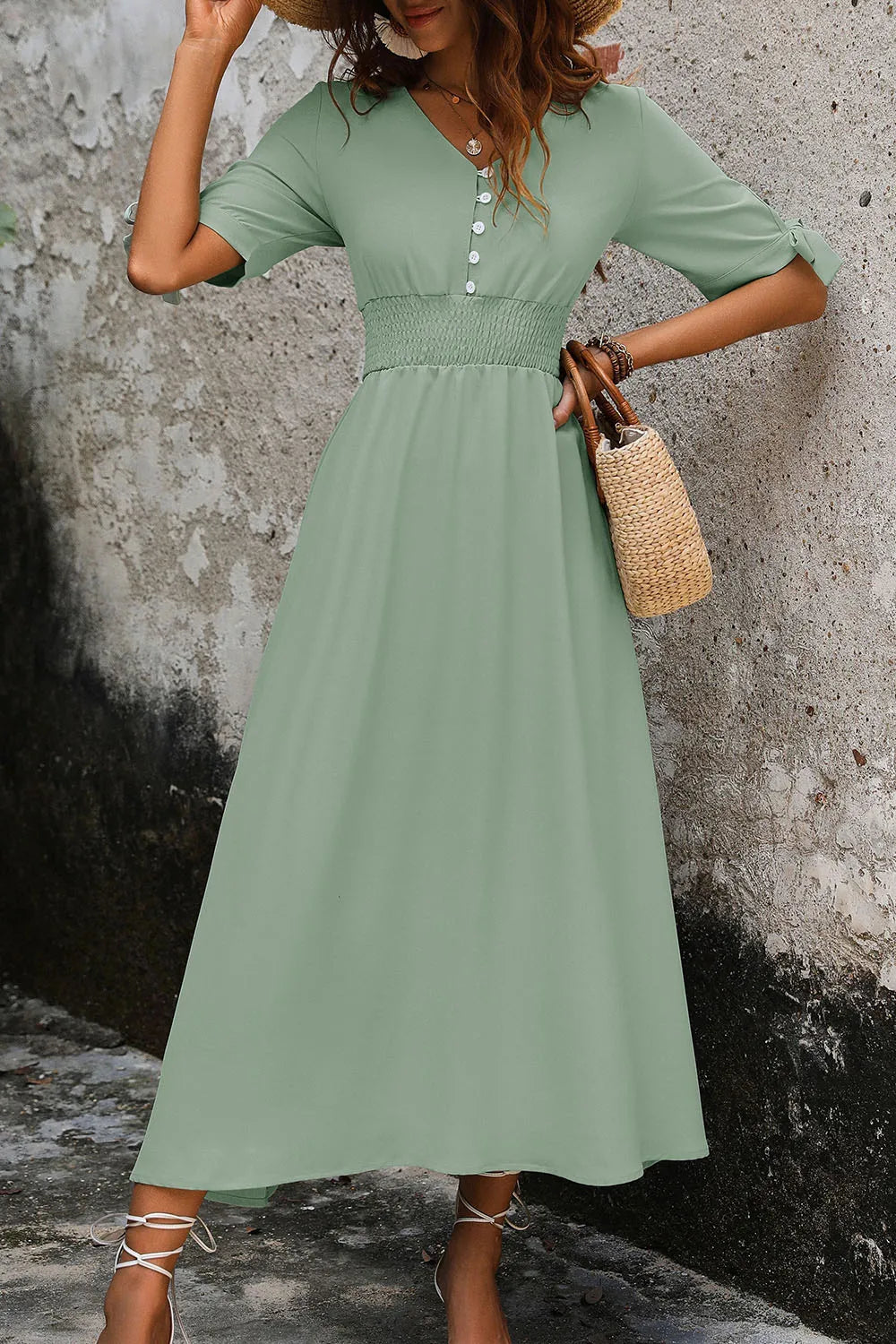 Vestido de Manga Corta con Botones y Fruncido