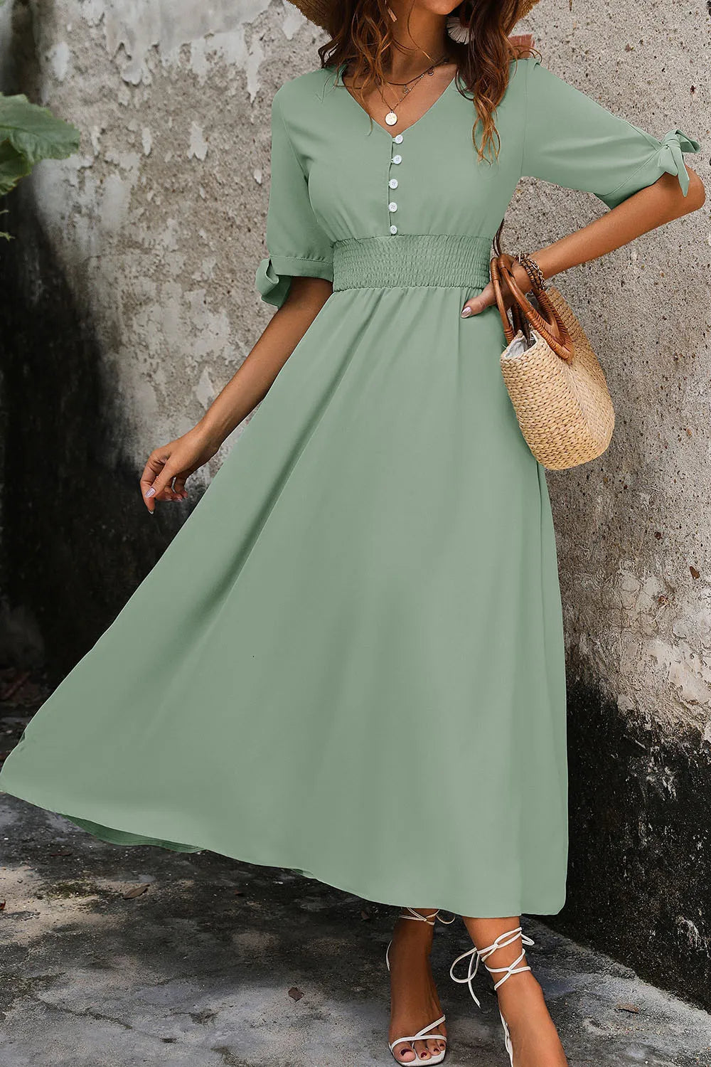 Vestido de Manga Corta con Botones y Fruncido