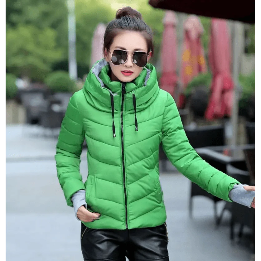 Cozy Women's Winter Jacket - Stylish Hooded Puffer Coat - Korvel