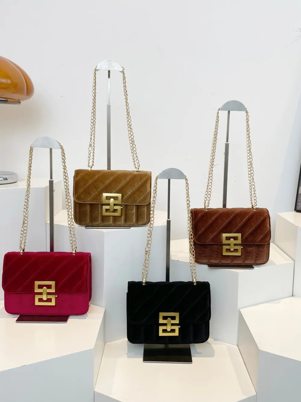 Solid Color Chain Shoulder Bag - Korvel