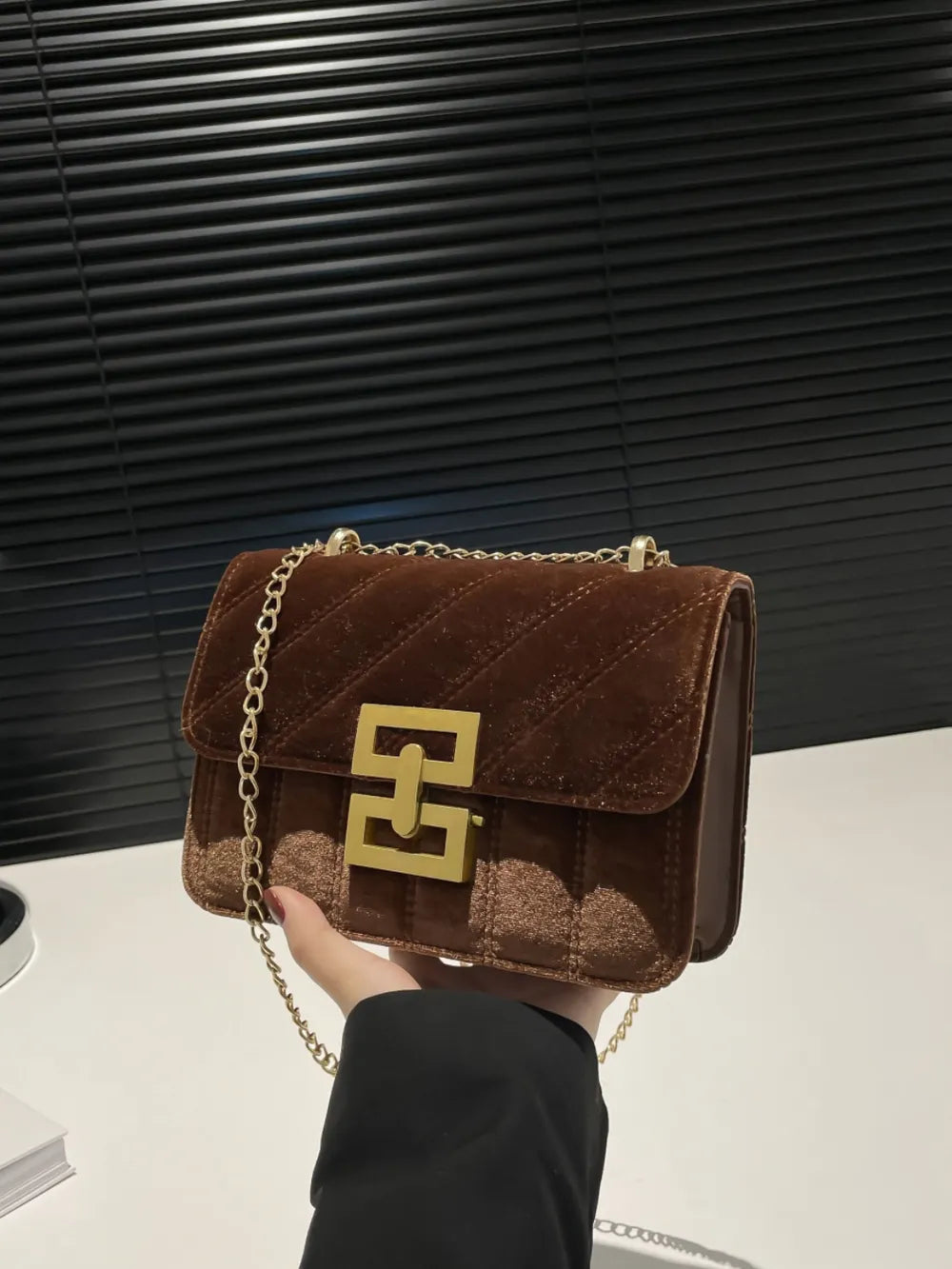 Solid Color Chain Shoulder Bag - Korvel