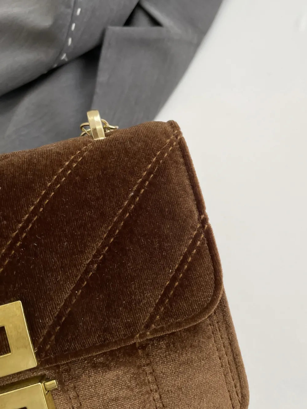 Solid Color Chain Shoulder Bag - Korvel