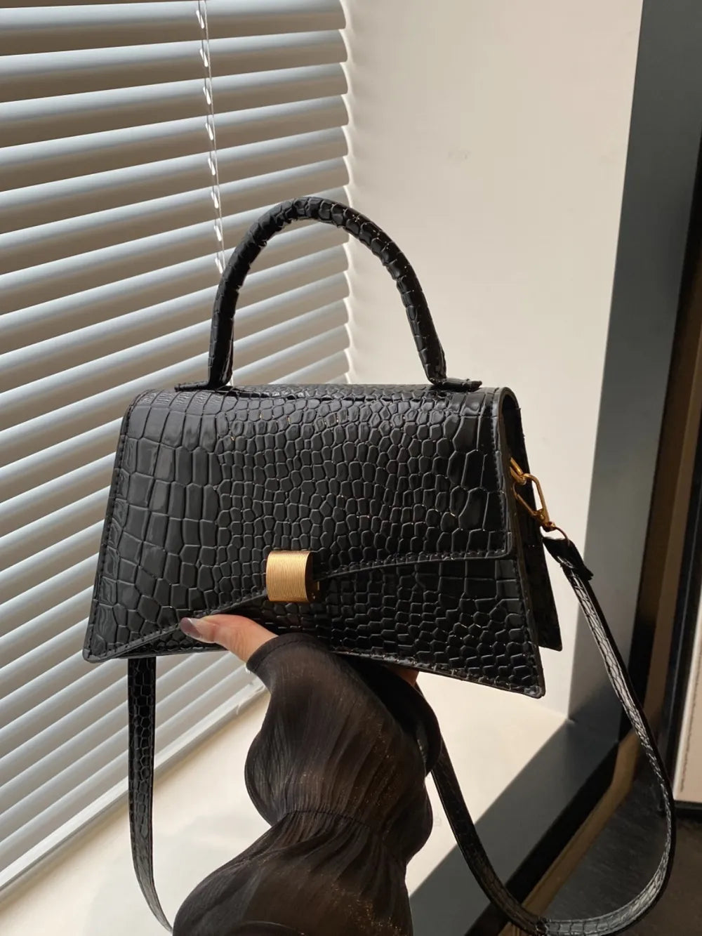 Solid Color PU Leather Handbag - Korvel