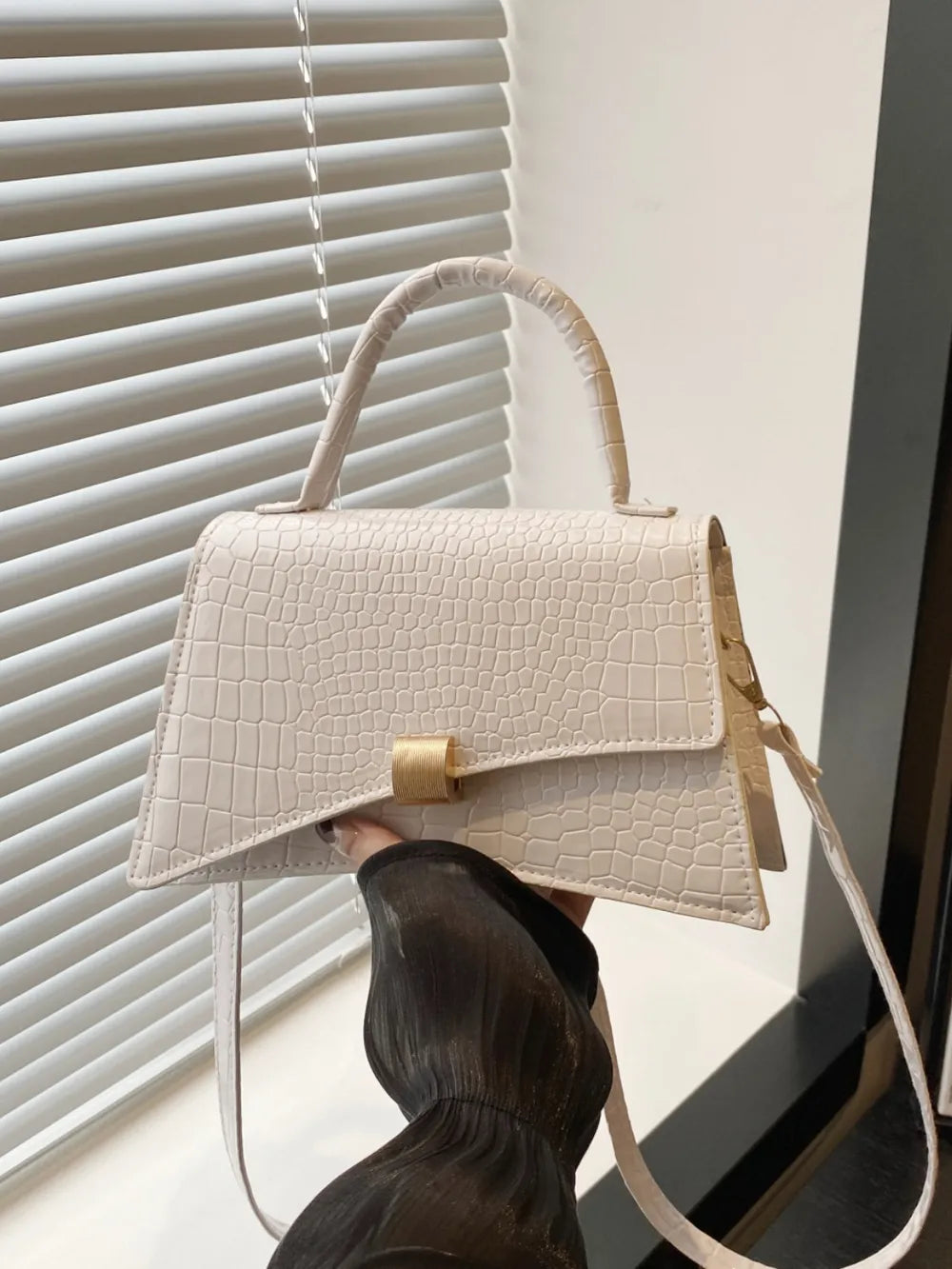 Solid Color PU Leather Handbag - Korvel