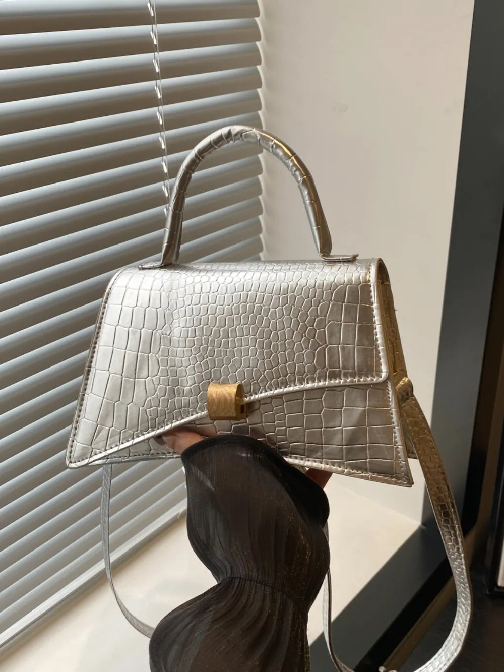 Solid Color PU Leather Handbag - Korvel