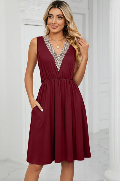 Solid color V-neck lace patchwork sleeveless pocket waist cinching dress - Korvel