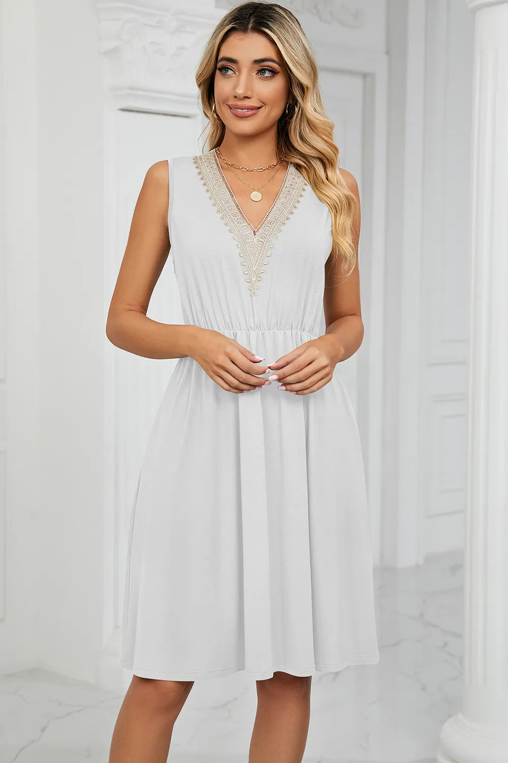 Solid color V-neck lace patchwork sleeveless pocket waist cinching dress - Korvel