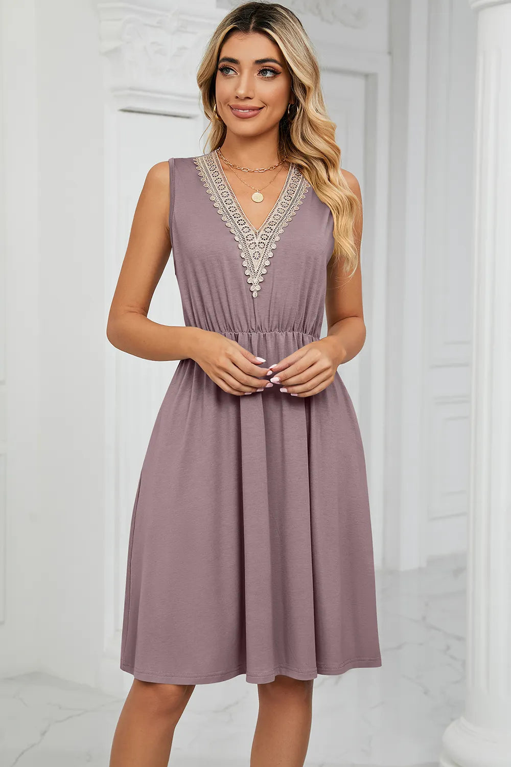 Solid color V-neck lace patchwork sleeveless pocket waist cinching dress - Korvel