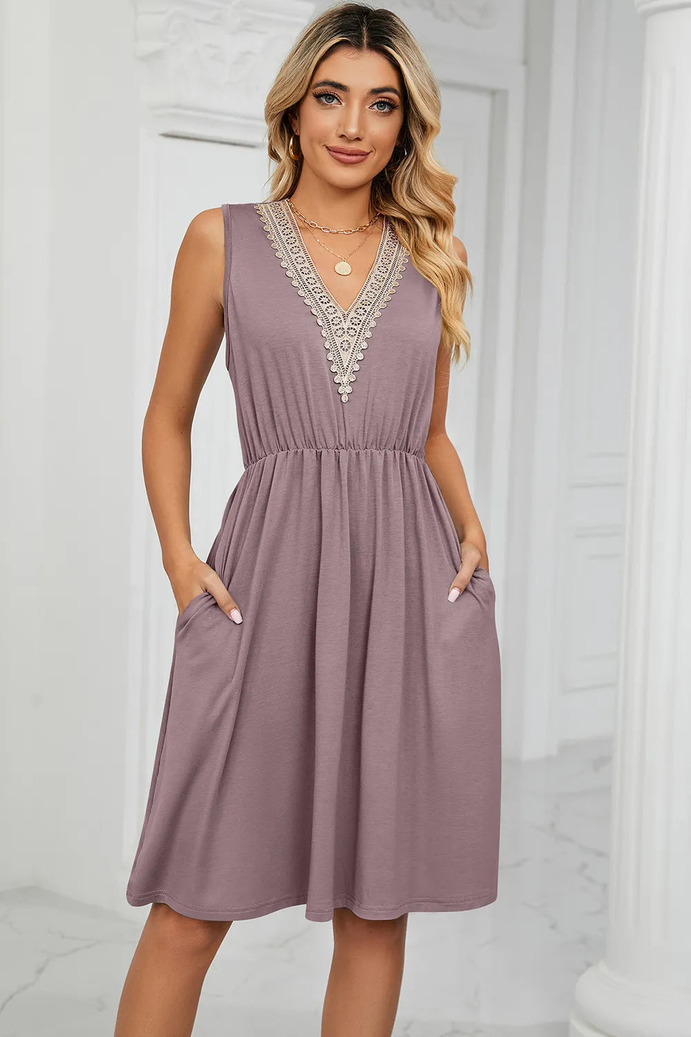 Solid color V-neck lace patchwork sleeveless pocket waist cinching dress - Korvel