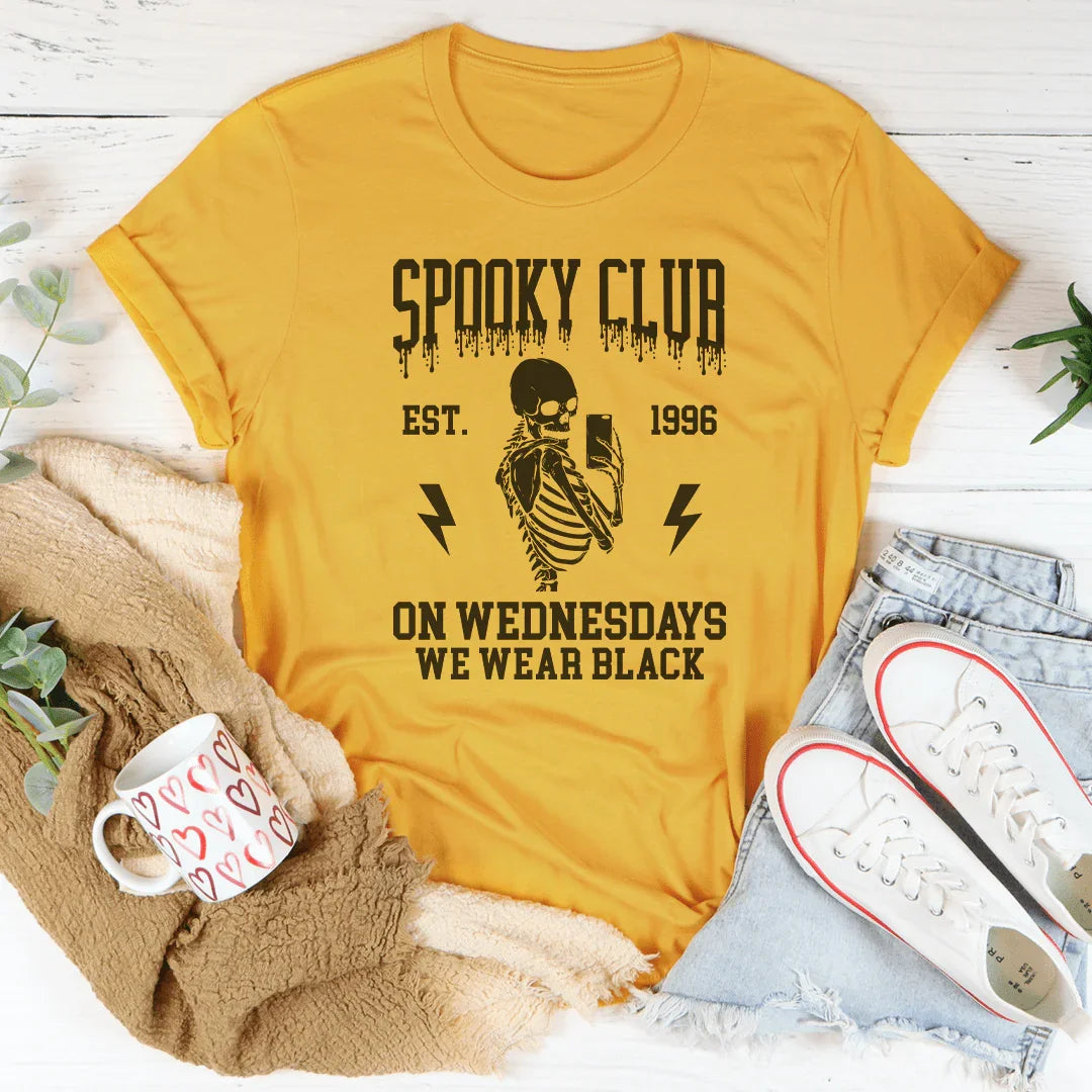 T-shirt Spooky Club Est 1996 Le Mercredi Nous Portons Du Noir