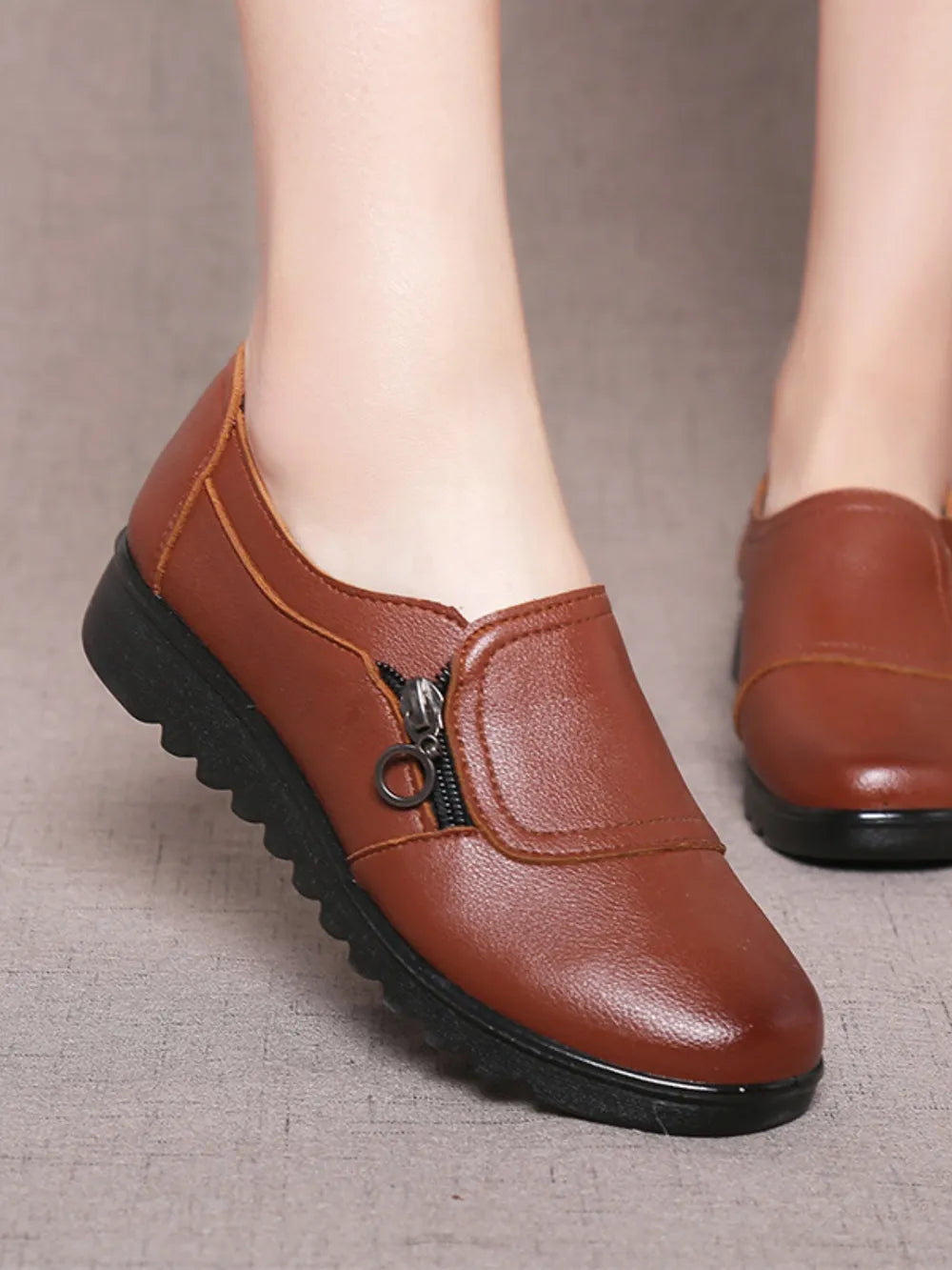 Spring and Autumn New Women's Leather Shoes Grandma Shoes Elderly Shoes - Korvel