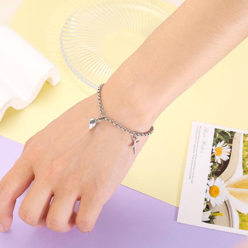 Stainless Steel Heart Shaped Magnetic Attraction Bracelet Set