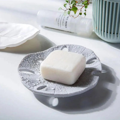 Exquisite Leaf Shape Soap Dish - Elegant Bathroom Accessory