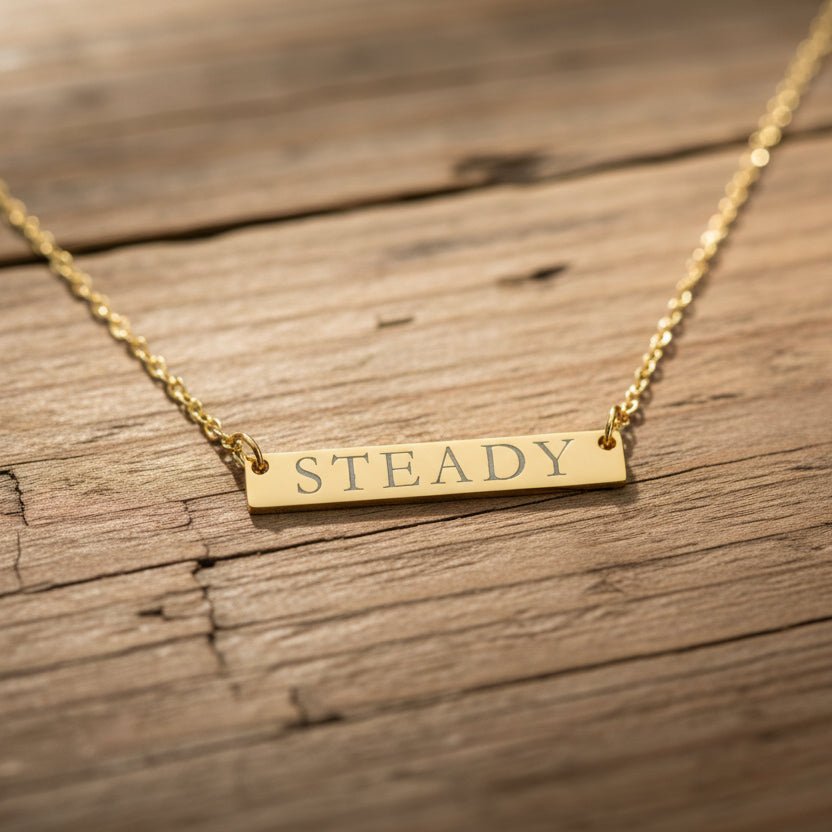 Collar de barra STEADY – Joyería minimalista para el uso diario