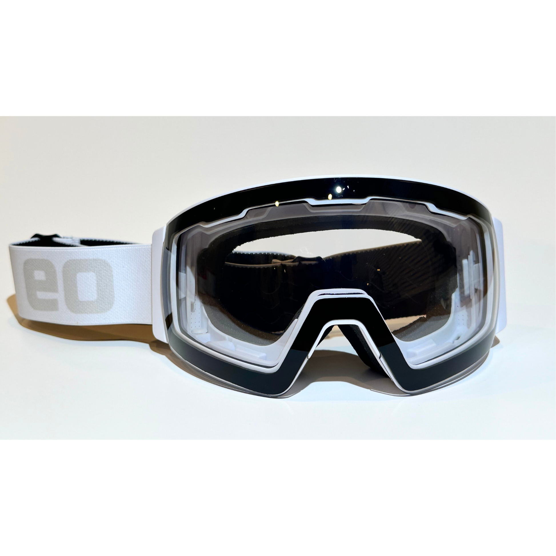 MACH SCHNELL MAG | Adaptive Photochromic Goggles - Korvel