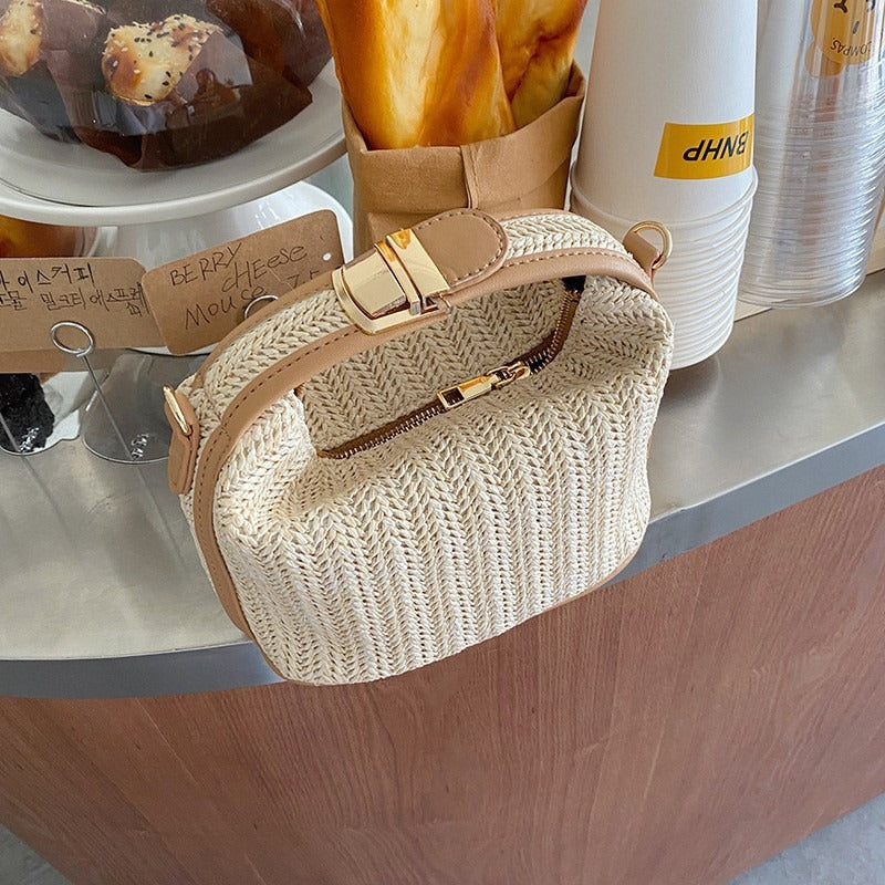 Sac à bandoulière en paille tissée élégant pour femmes