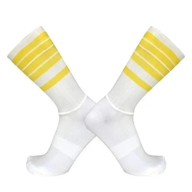 Chaussettes de cyclisme respirantes et élégantes pour hommes - Design moderne