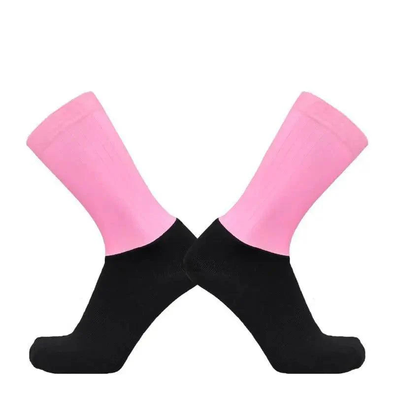 Chaussettes de cyclisme respirantes et élégantes pour hommes - Design moderne