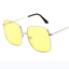 Gafas de sol cuadradas de lujo para mujeres - Elegante eyewear con protección UV