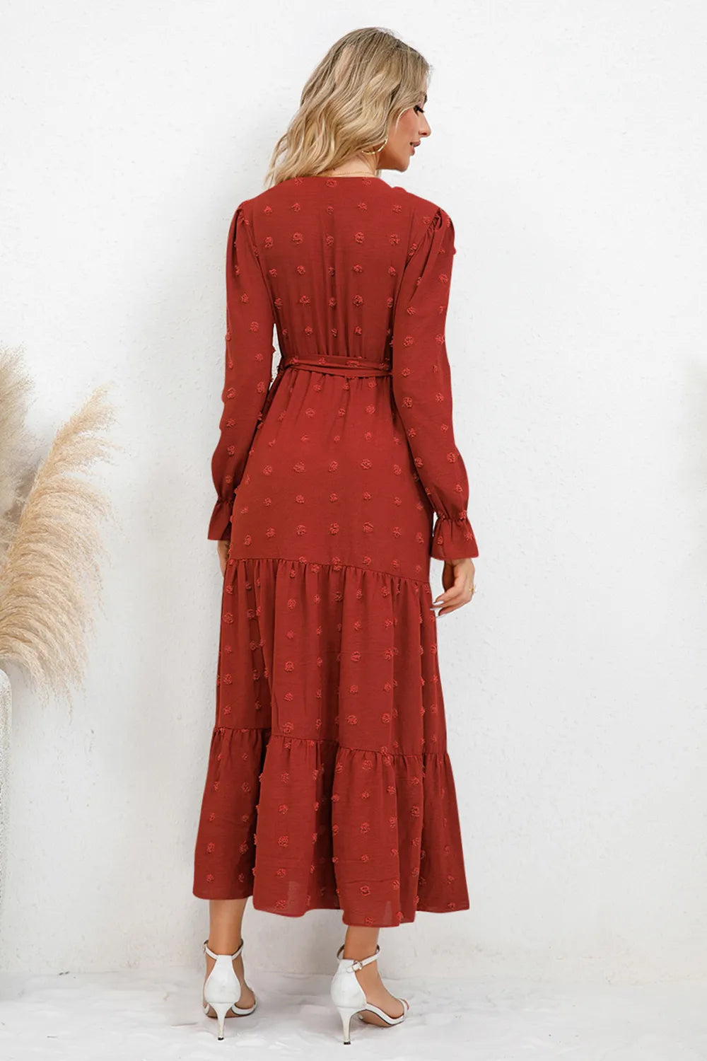 Robe à manches volantées en surplis à pois suisses