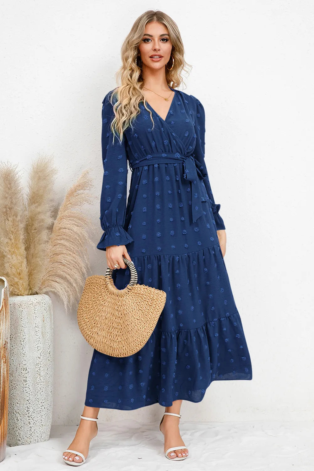 Robe à manches volantées en surplis à pois suisses