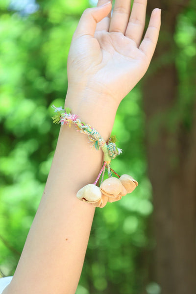 El Susurro de Primavera - Pulsera Tejida a Mano en Tonos Pastel