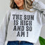 Le Sweatshirt "Le Soleil Est Haut Et Moi Aussi"