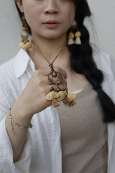 El Tejedor del Atardecer - Collar de Mandala de Bronce Tejido