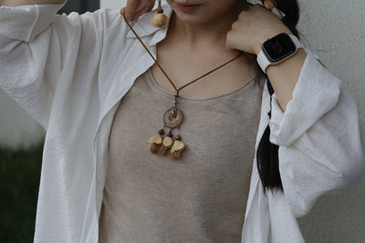 El Tejedor del Atardecer - Collar de Mandala de Bronce Tejido