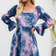 Robe à manches évasées à encolure carrée tie-dye