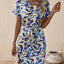 Robe courte à manches courtes et décolleté en V imprimée avec lien